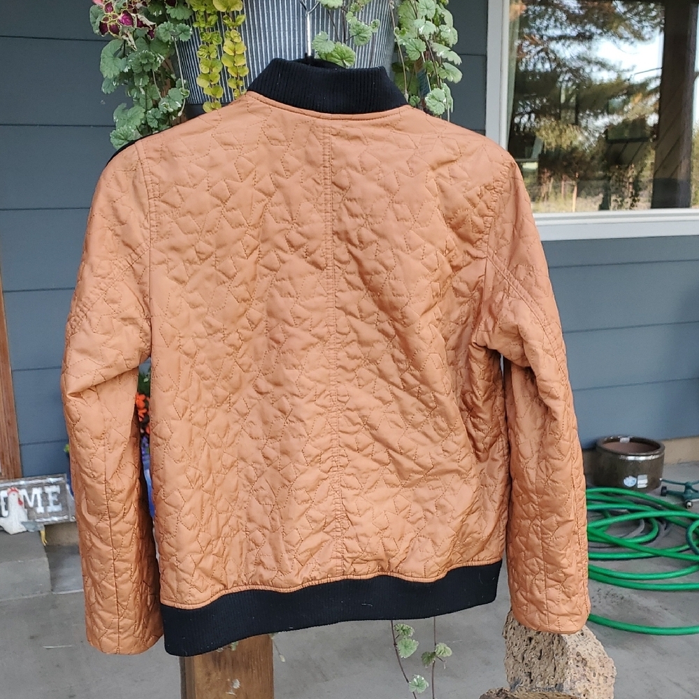 Bernardo Quilted Tan Jacket - Picture 7 of 8